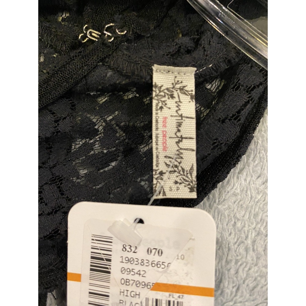 Free People Intimately One Adella Slip Woman Mini Lace Dress in Black S NWT $88 - Picture 9 of 12